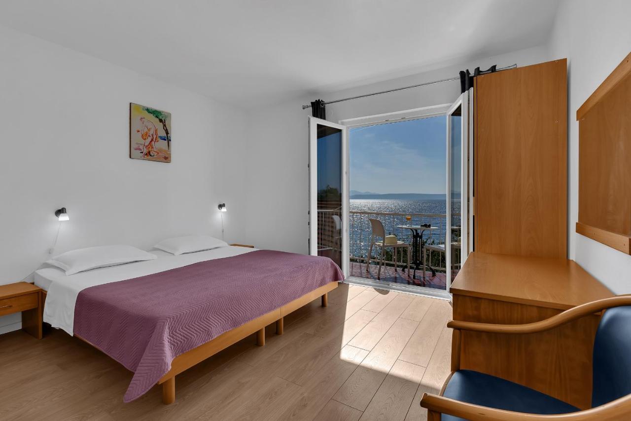 Apartments By The Sea Podgora, Makarska - 2596 外观 照片