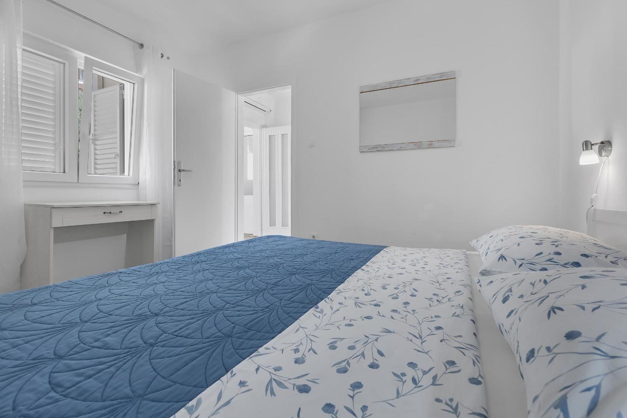 Apartments By The Sea Podgora, Makarska - 2596 客房 照片